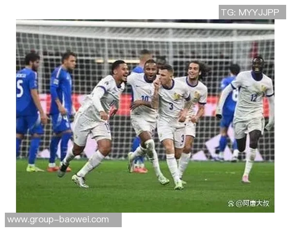 激烈对抗阿门与老六展开激烈搏斗双方互不相让引发冲突与争议 激烈对抗阿门与老六展开激烈搏斗双方互不相让引发冲突与争议