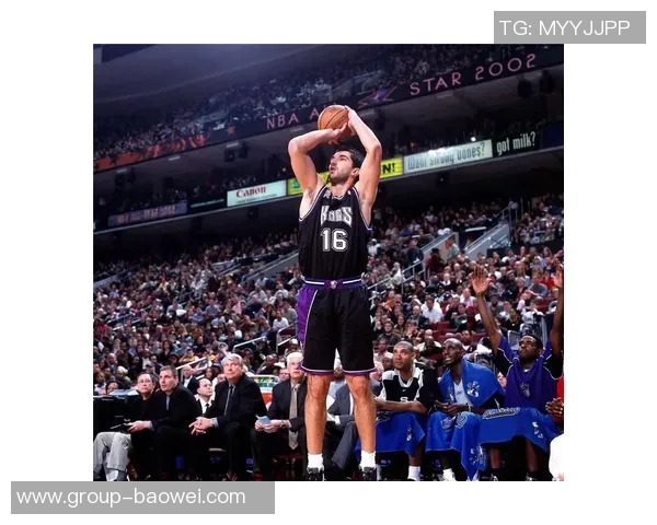 在乔治对比众星后为何最终选择小卡作为最强小前锋的原因分析