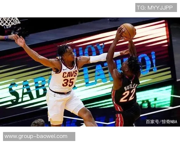 奥拉迪波状态回暖19投8中贡献20分5篮板3助攻5抢断表现抢眼