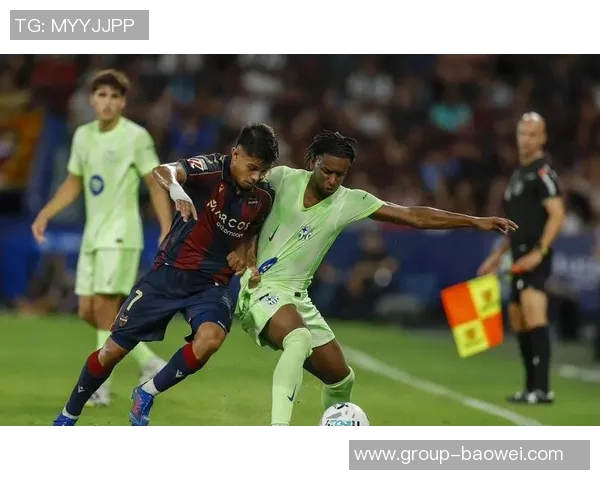 纳斯里:巴黎统治力显著下半场压制巴萨几乎窒息