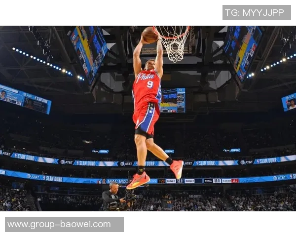 小迈克尔波特状态火热三节狂砍28分6篮板三分球命中率高达80 小迈克尔波特状态火热三节狂砍28分6篮板三分球命中率高达80