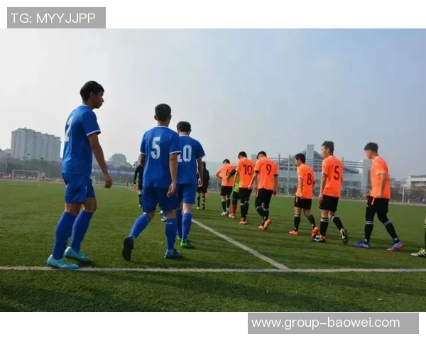 贝尔巴托夫谈舍什科跑位技巧与沟通重要性建议队友积极要球